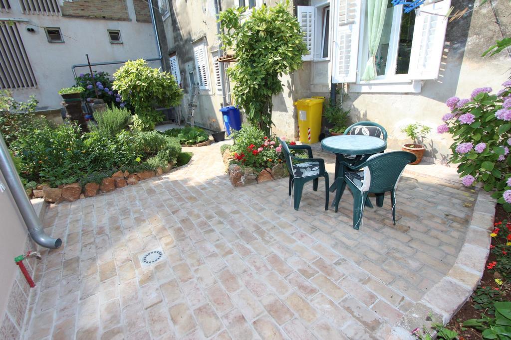 Apartments Santin Ровінь Екстер'єр фото