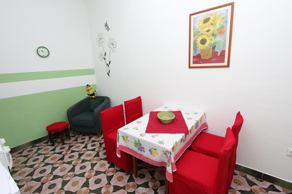 Apartments Santin Ровінь Екстер'єр фото