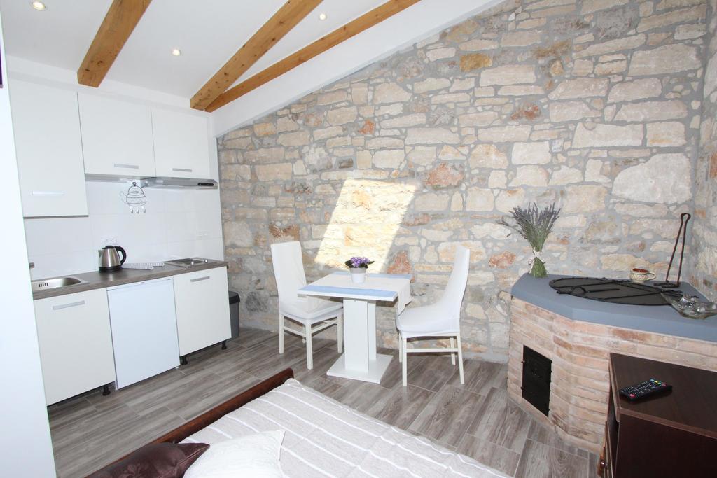 Apartments Santin Ровінь Екстер'єр фото