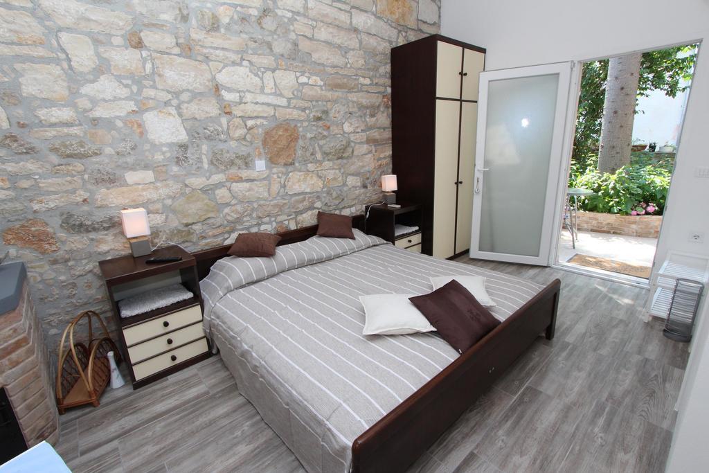 Apartments Santin Ровінь Екстер'єр фото