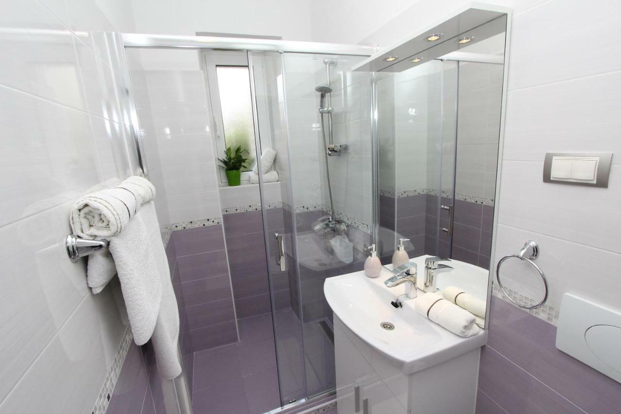 Apartments Santin Ровінь Екстер'єр фото